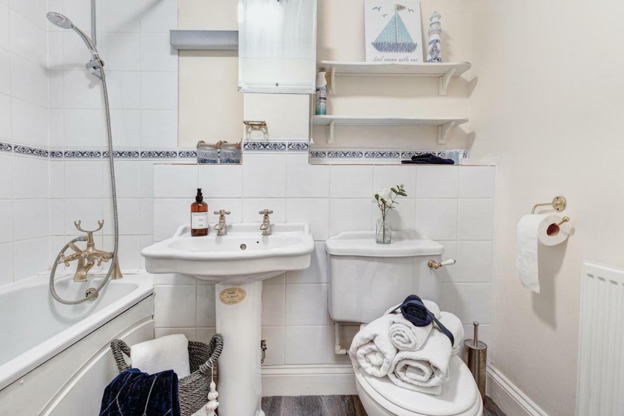 Stylish Cottage - Parking - Garden - Sleeps 6 Κέμπριτζ Εξωτερικό φωτογραφία